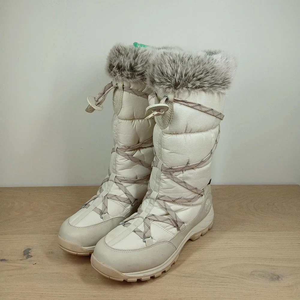 Timberland Boots Women 9 White Faux Fur Insulated Waterproof Winter Snow